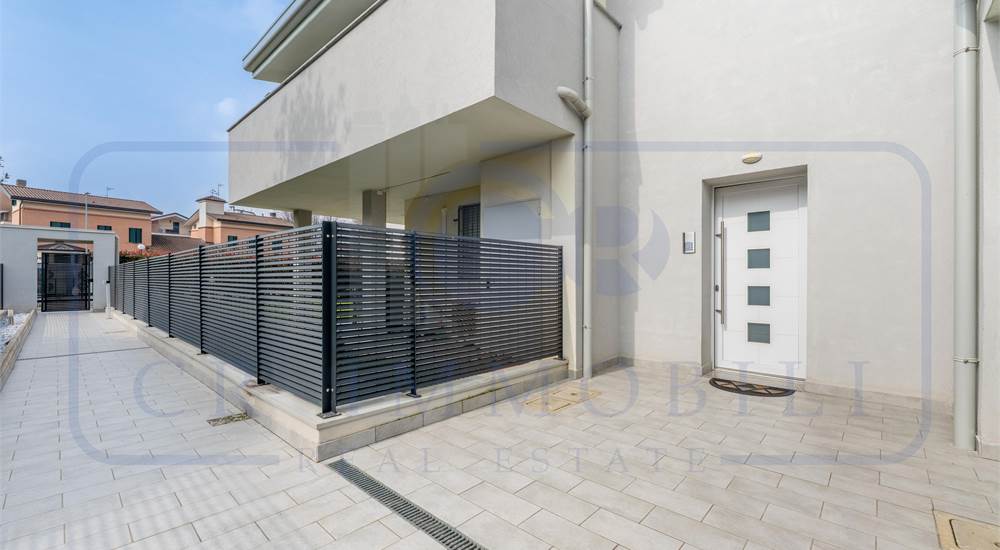 INGRESSO PALAZZINA