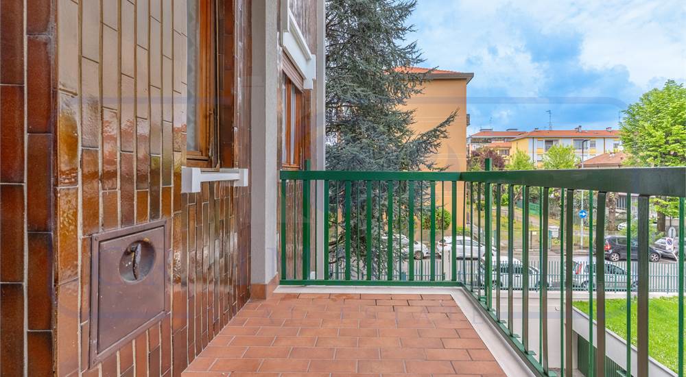 SECONDO BALCONE