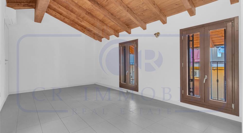 SOGGIORNO CON CUCINA A VISTA